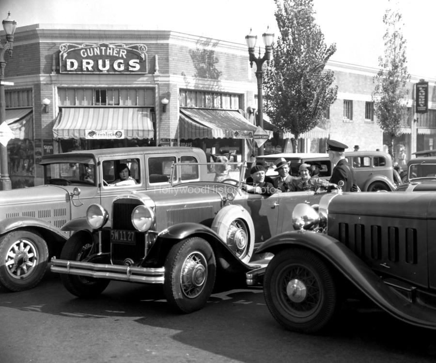 Gracie Allen 1934 husband George Burns Beverly Hills.jpg